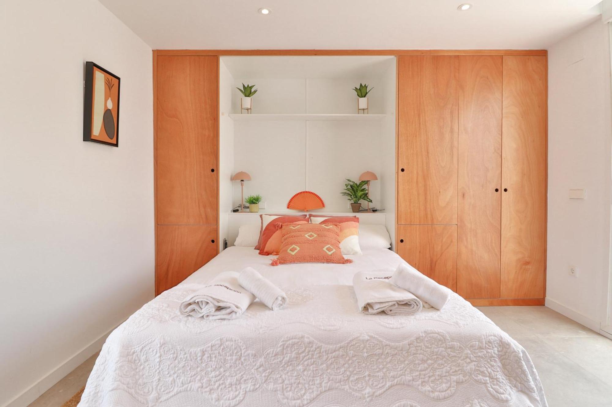 C83 Cosy Penthouse With Terrace Old Town Apartment